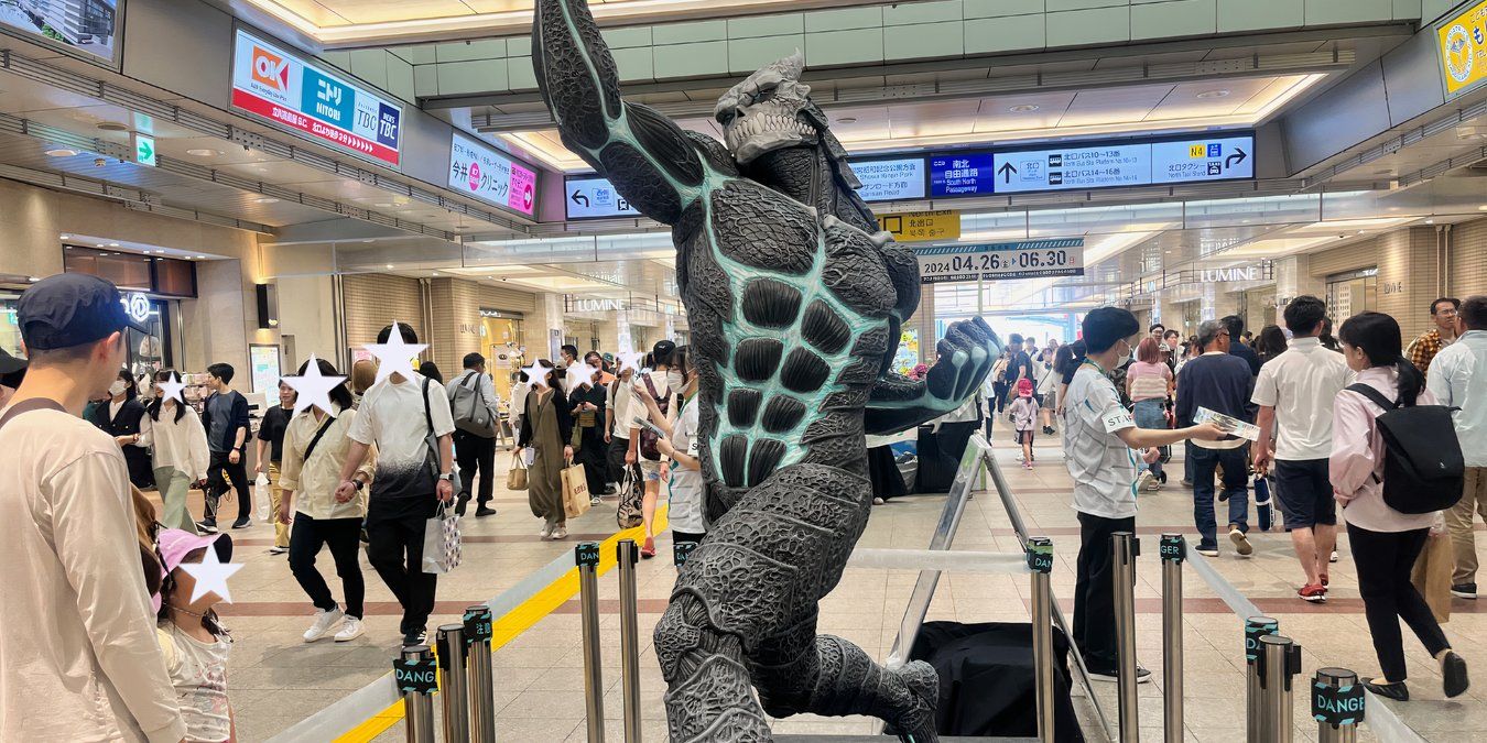 kaiju-no-8-statue-tachikawa